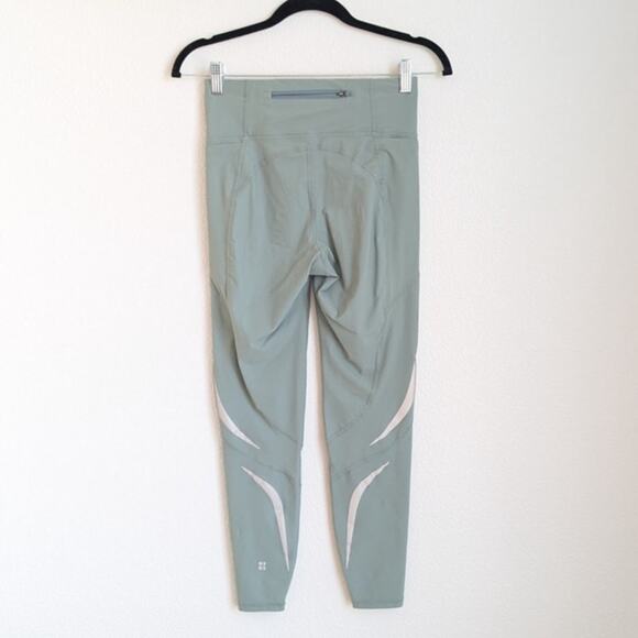 Sweaty Betty Mint Green Zero Gravity 7/8 Length Cropped Leggings, size 4-6 - Picture 2 of 8